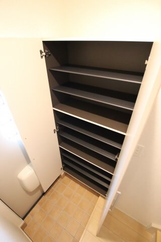 物件内観写真7　(シューズボックス)