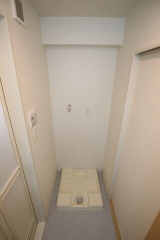 物件内観写真13　(室内洗濯機置き場)