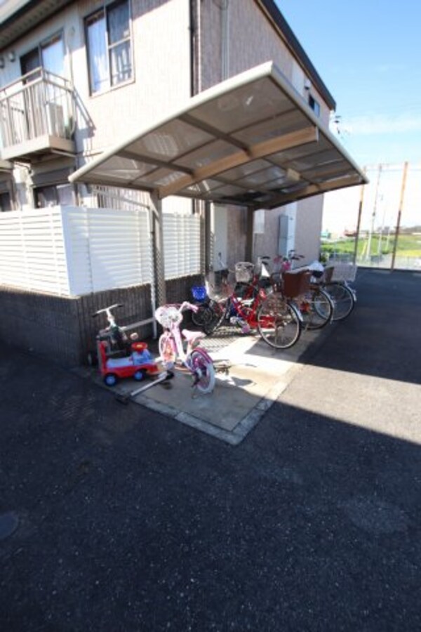 建物設備(駐輪場)