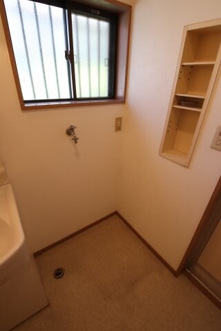 物件内観写真9　(室内洗濯機置場)