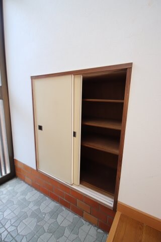 物件内観写真5　(下駄箱)