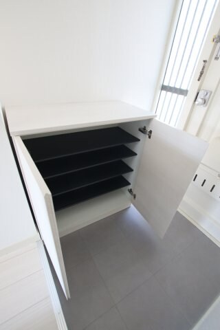 物件内観写真7　(シューズボックス)