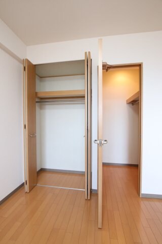 物件内観写真12　(CL＆ウォークインクローゼット)