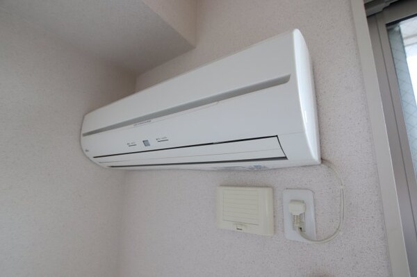 建物設備(エアコン)