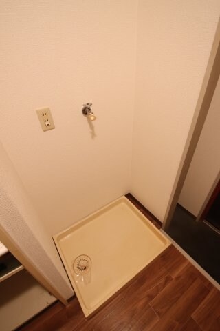 物件内観写真8　(室内洗濯機置き場)