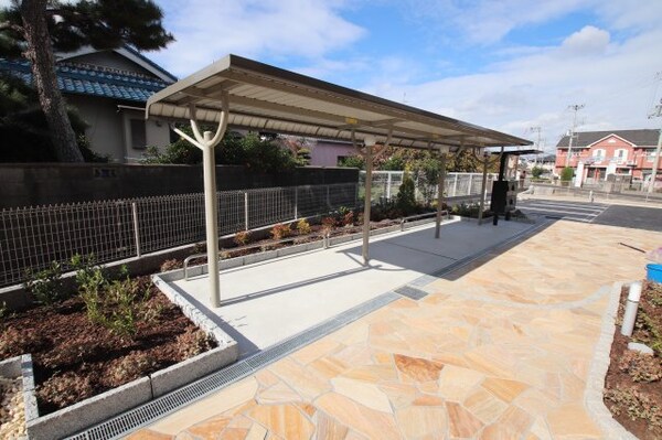 建物設備(駐輪場)