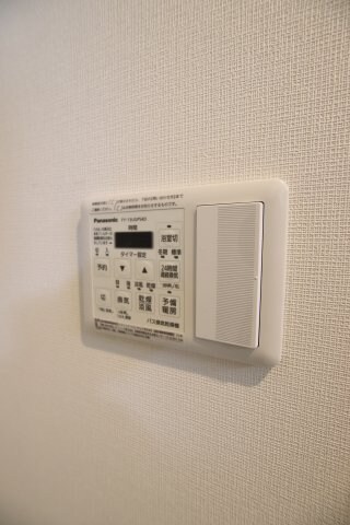 物件内観写真18　(浴室乾燥機)