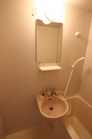 物件内観写真17　(洗面台)