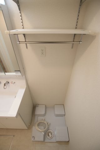 物件内観写真22　(室内洗濯機置場)