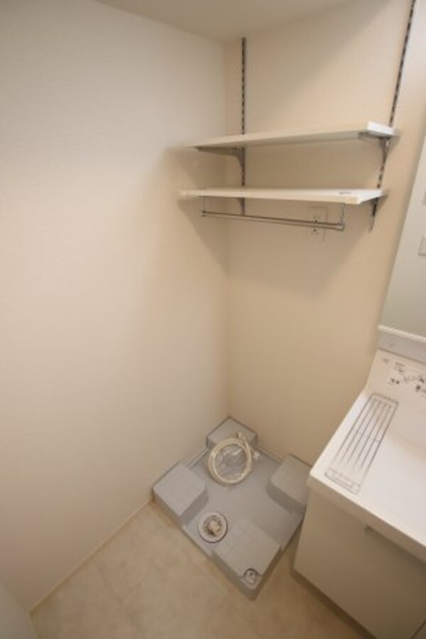 建物設備(室内洗濯機置場)