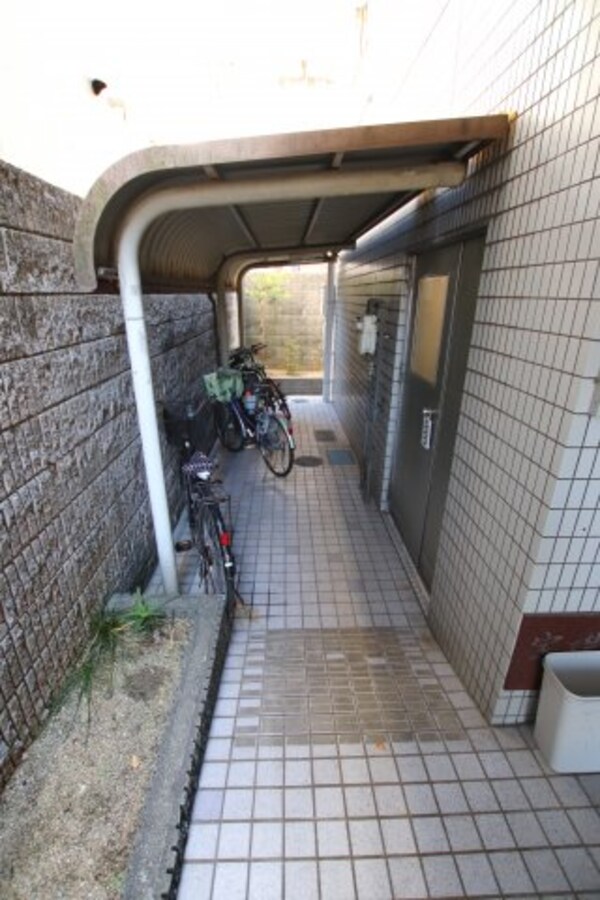 建物設備(駐輪場)