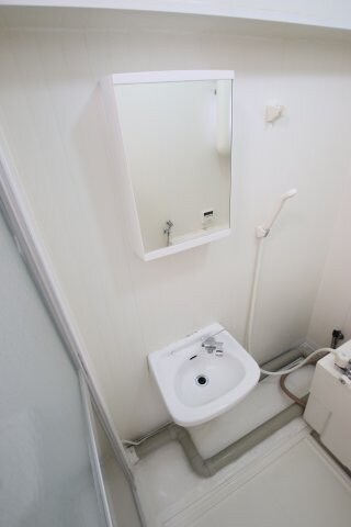 物件内観写真12　(洗面台)