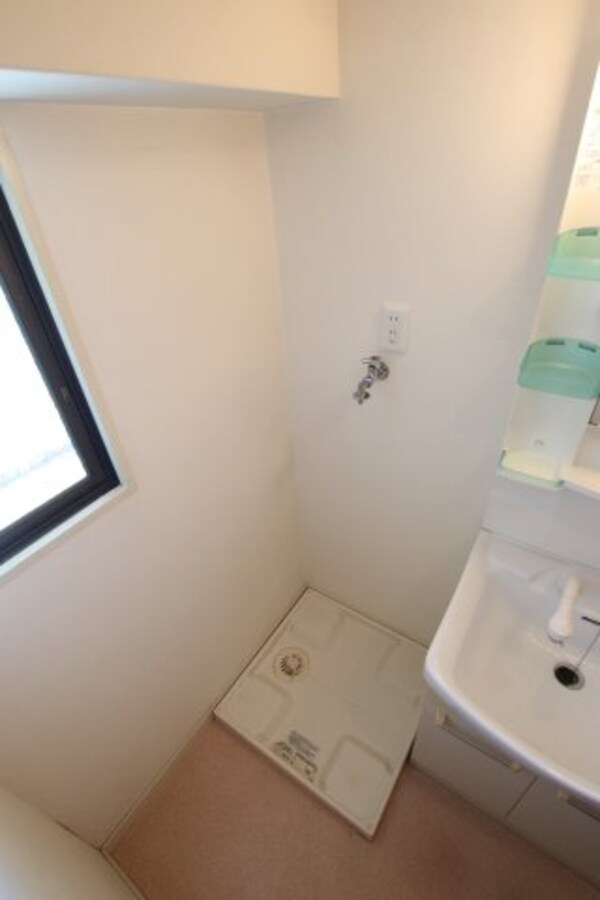 建物設備(室内洗濯機置場)