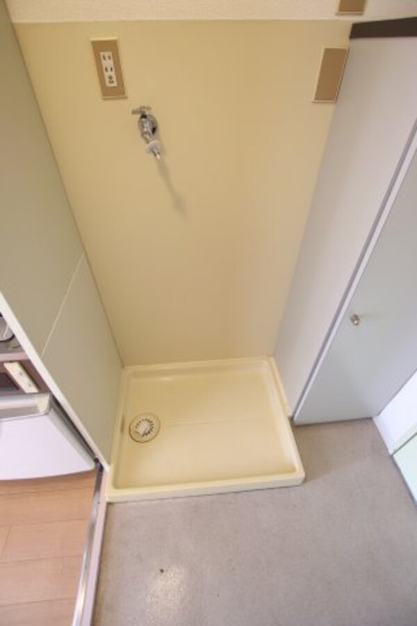 建物設備(室内洗濯機置場)