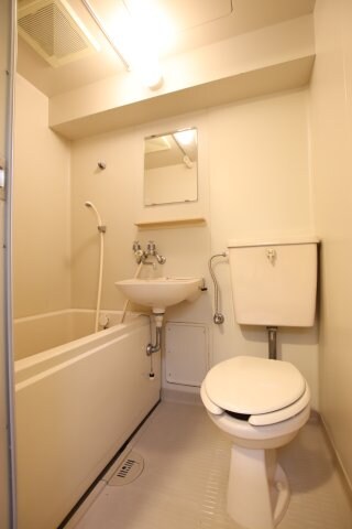 物件内観写真25　(ユニットバス)