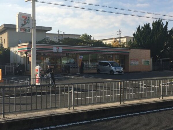 周辺環境(セブンイレブン堺深井清水町店 385m)