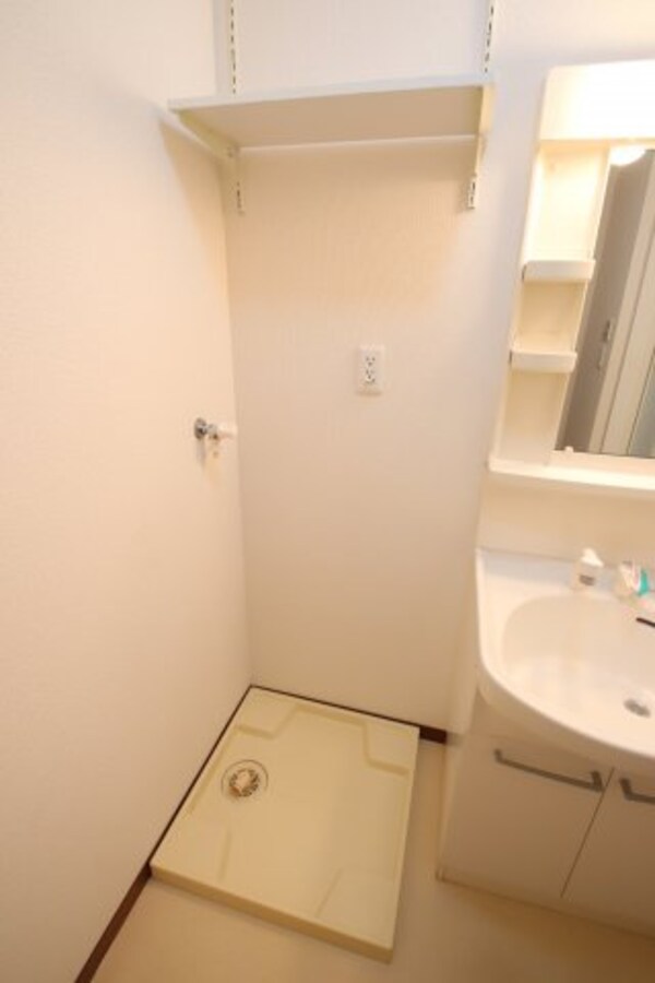 建物設備(室内洗濯機置場)