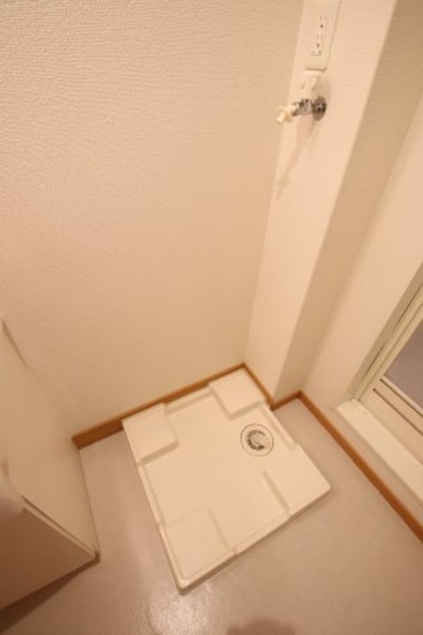 建物設備(室内洗濯機置場)