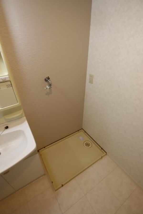 建物設備(室内洗濯機置場)