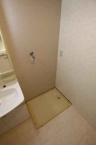 物件内観写真15　(室内洗濯機置場)