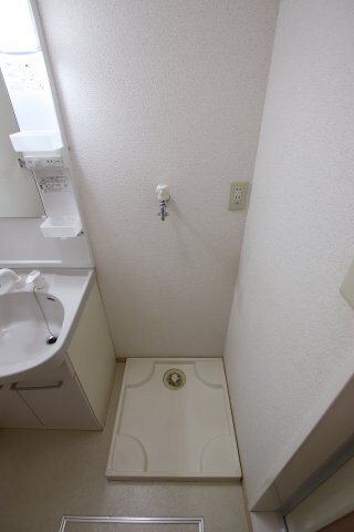 物件内観写真14　(室内洗濯機置き場)