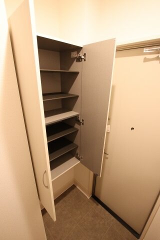 物件内観写真7　(シューズボックス)