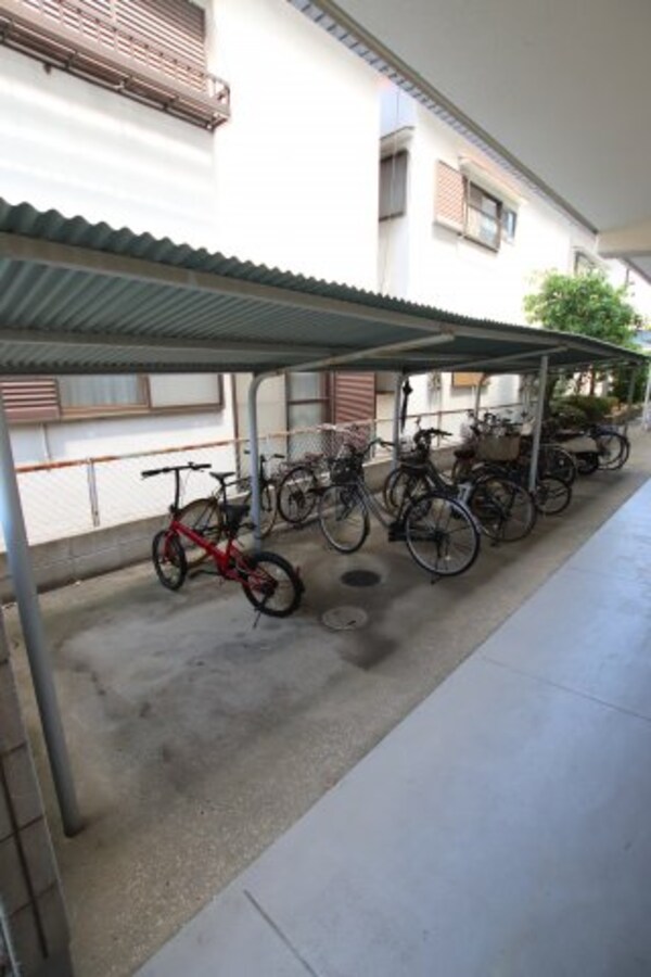 建物設備(駐輪場)