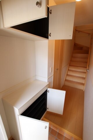 物件内観写真7　(シューズボックス)