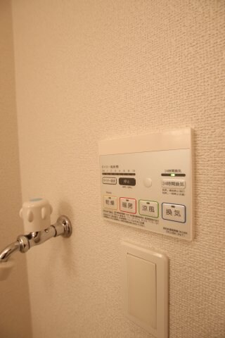 物件内観写真15　(浴室乾燥機)