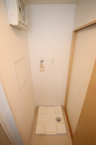 物件内観写真13　(室内洗濯機置き場)