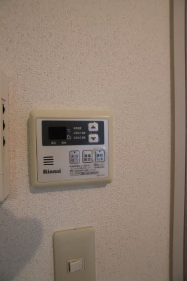 建物設備(給湯器リモコン)