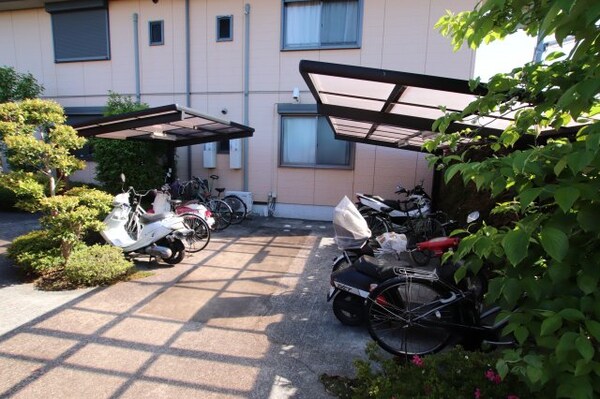建物設備(駐輪場)