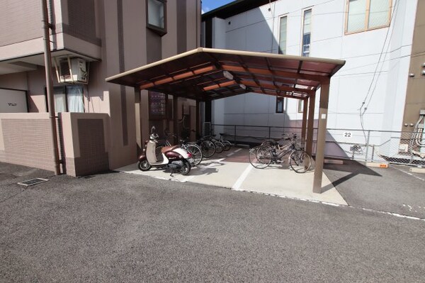 建物設備(駐輪場)