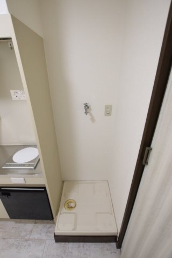 建物設備(室内洗濯機置き場)