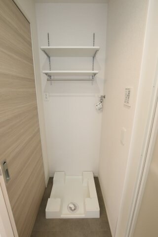物件内観写真12　(室内洗濯機置場)