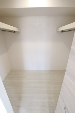 物件内観写真27　(ウォークインクローゼット)