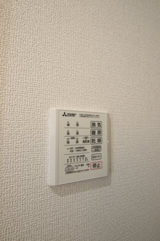 物件内観写真24　(浴室乾燥機付)