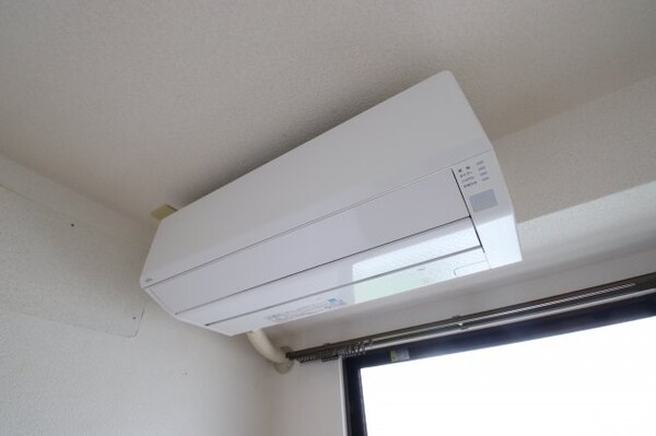 建物設備(エアコン)