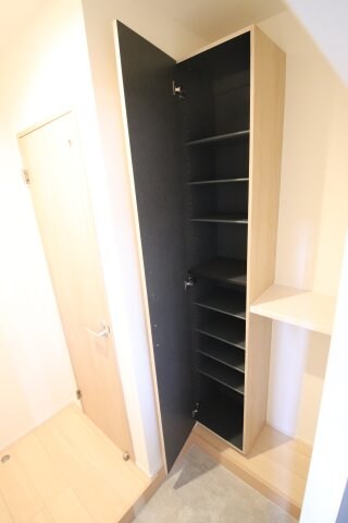 物件内観写真7　(シューズボックス)