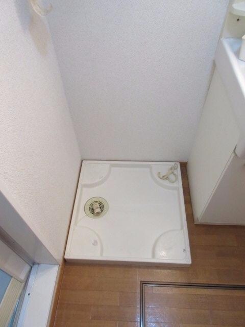 物件内観写真10　(室内洗濯機置場)