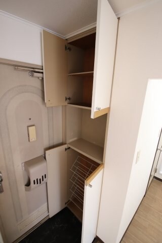 物件内観写真6　(シューズボックス)