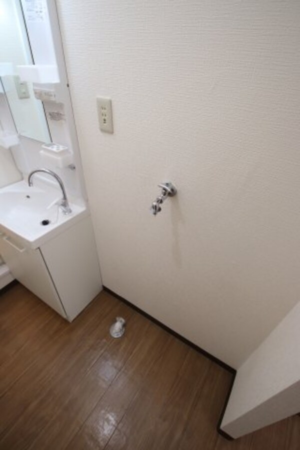 建物設備(室内洗濯機置場)