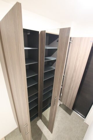 物件内観写真7　(シューズボックス)