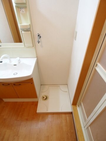 物件内観写真14　(室内洗濯機置き場)