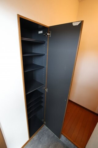 物件内観写真6　(シューズボックス)