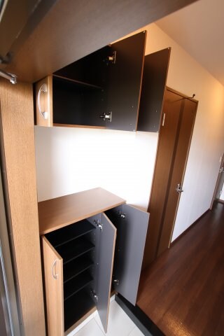 物件内観写真7　(シューズボックス)