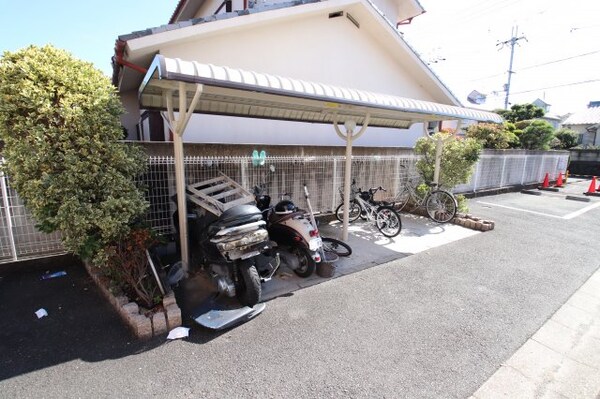 建物設備(駐輪場)