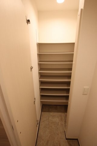 物件内観写真7　(シューズボックス)