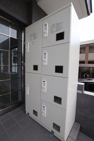 物件内観写真5　(宅配ボックス)