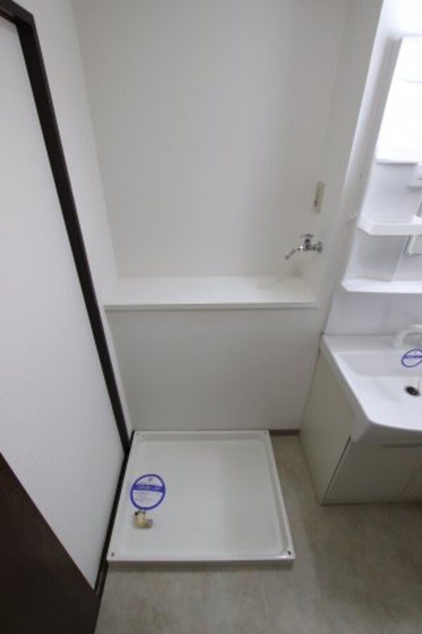 建物設備(室内洗濯機置場)